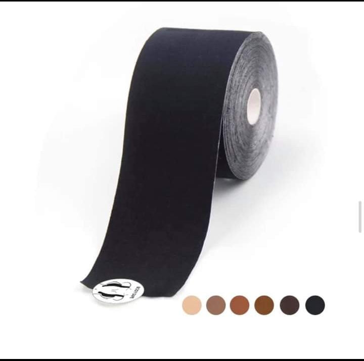 Bande adhésive pour poitrine